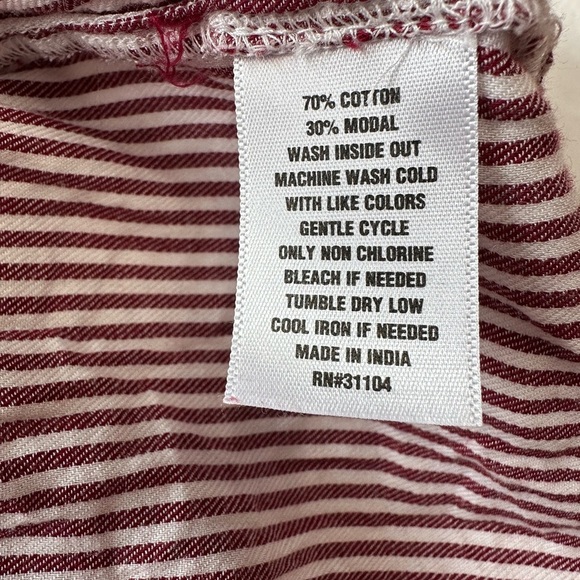 Red and white striped True Craft shirt size 2x raw edge bottom. - Picture 6 of 6